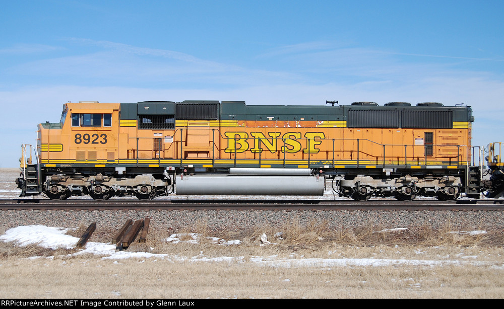 BNSF 8923